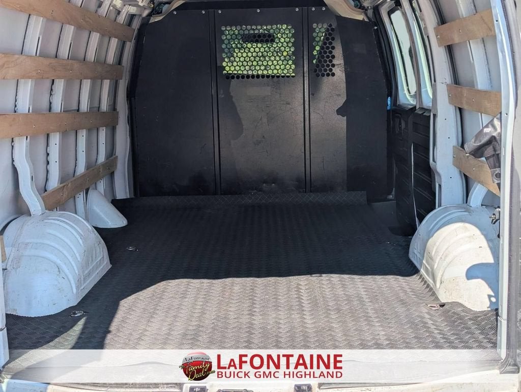 2024 Chevrolet Express Cargo 2500 WT