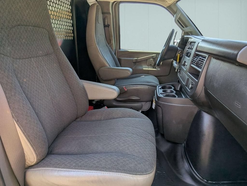 2024 Chevrolet Express Cargo 2500 WT