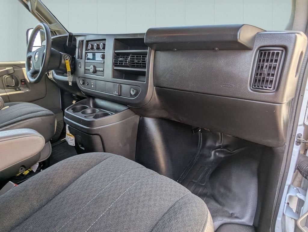 2024 Chevrolet Express Cargo 2500 WT