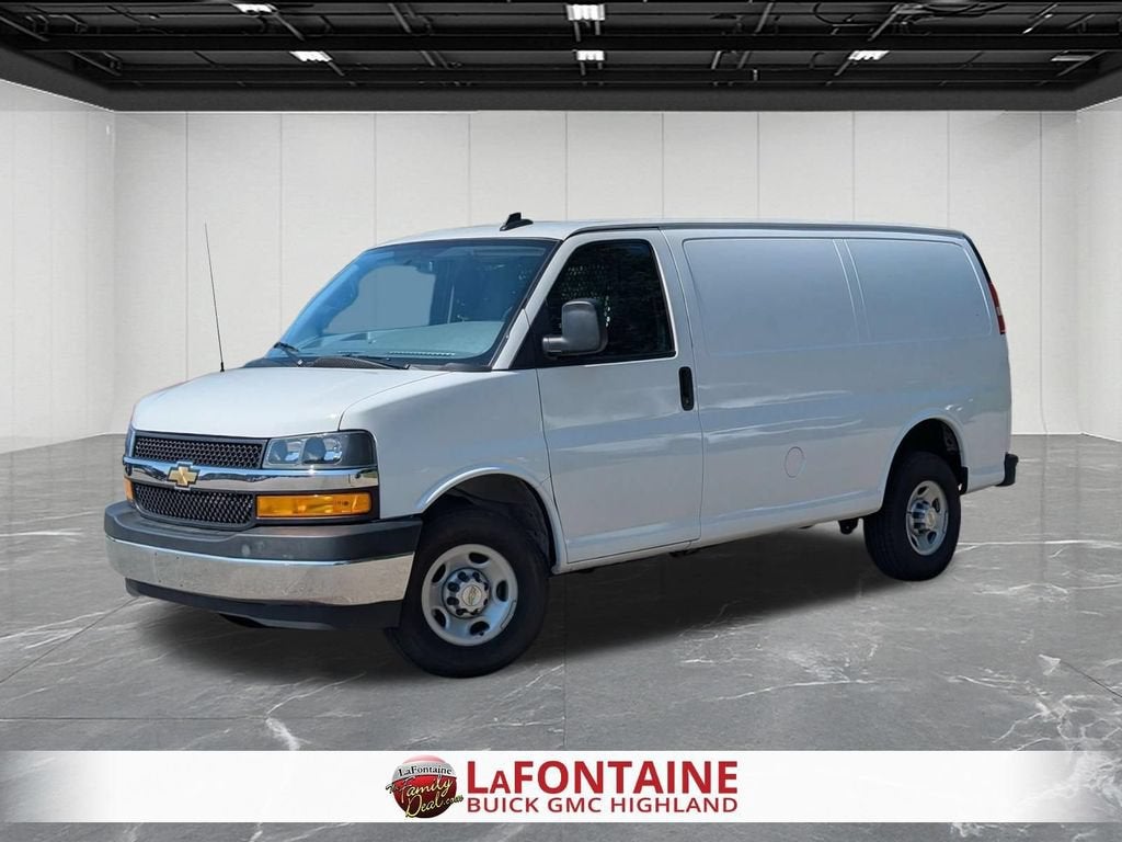 2024 Chevrolet Express Cargo 2500 WT