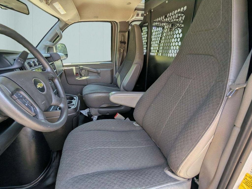 2024 Chevrolet Express Cargo 2500 WT