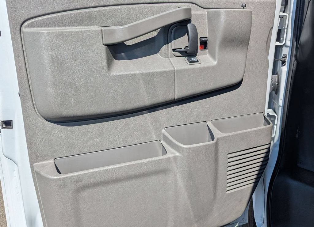 2024 Chevrolet Express Cargo 2500 WT