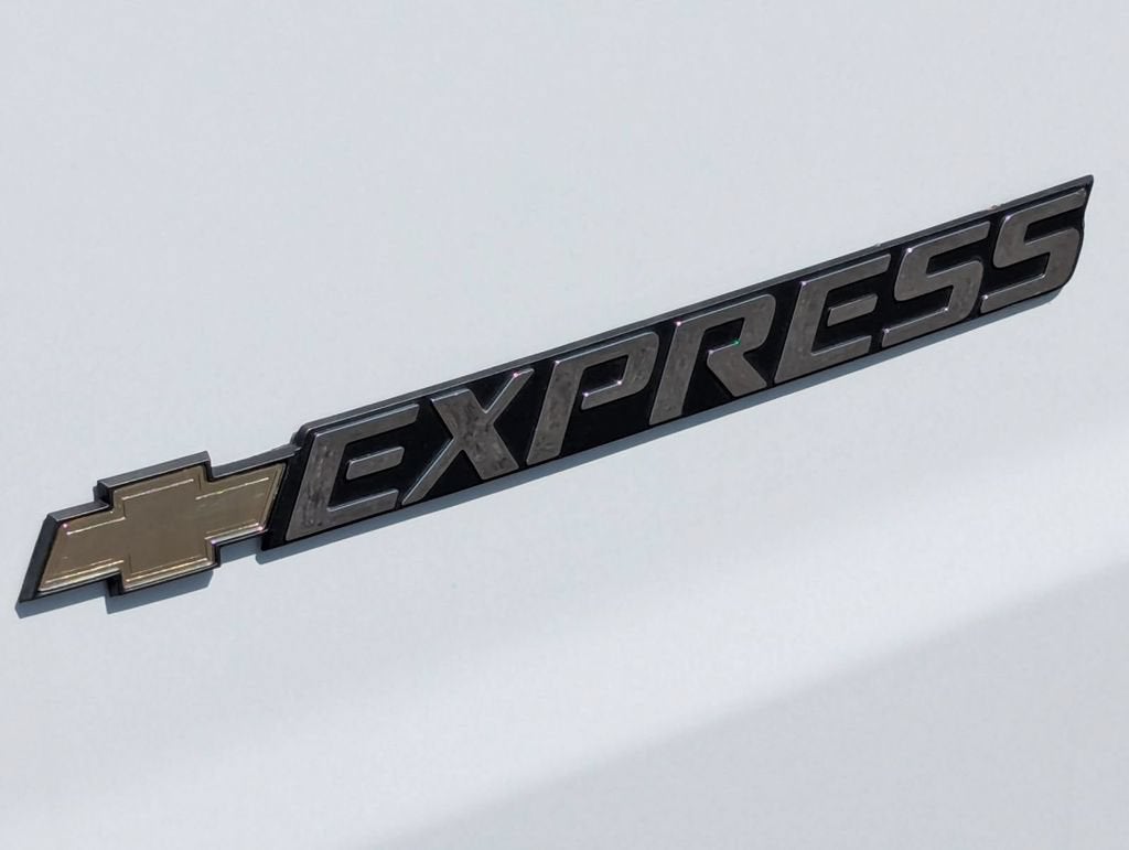 2024 Chevrolet Express Cargo 2500 WT