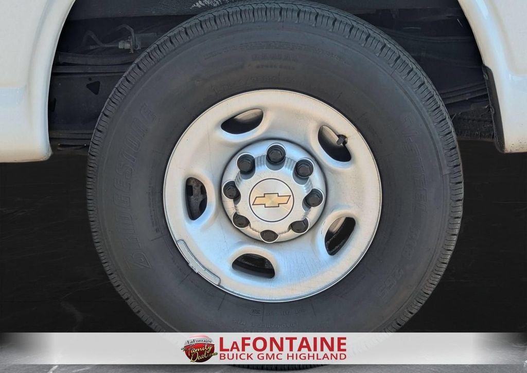 2024 Chevrolet Express Cargo 2500 WT