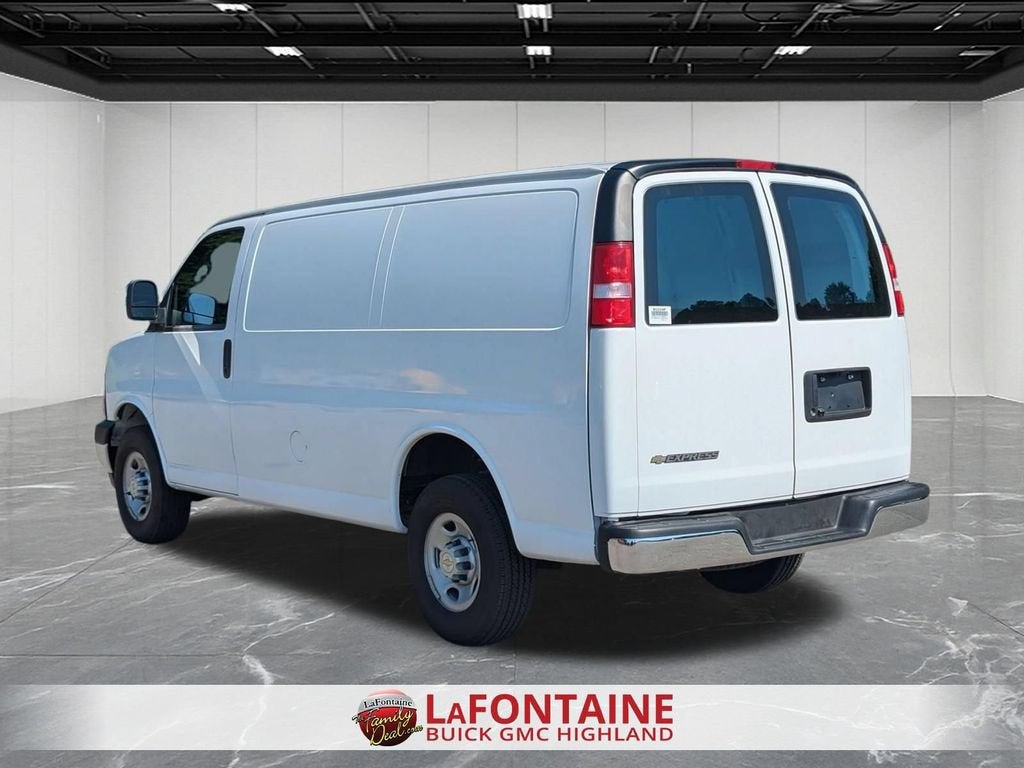 2024 Chevrolet Express Cargo 2500 WT
