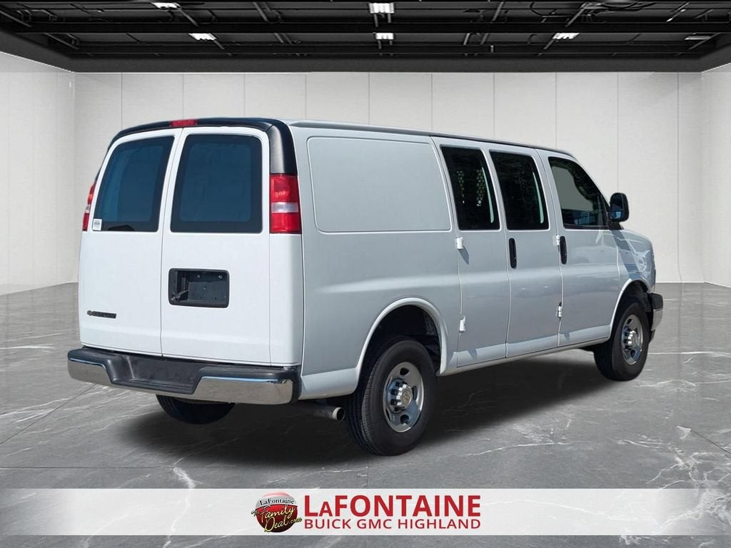 2024 Chevrolet Express Cargo 2500 WT