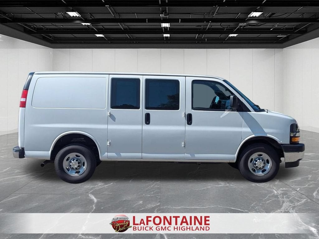 2024 Chevrolet Express Cargo 2500 WT