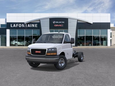 2025 GMC Savana Cutaway 3500 1WT