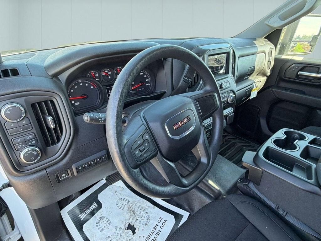 2024 GMC Sierra 2500 HD Pro