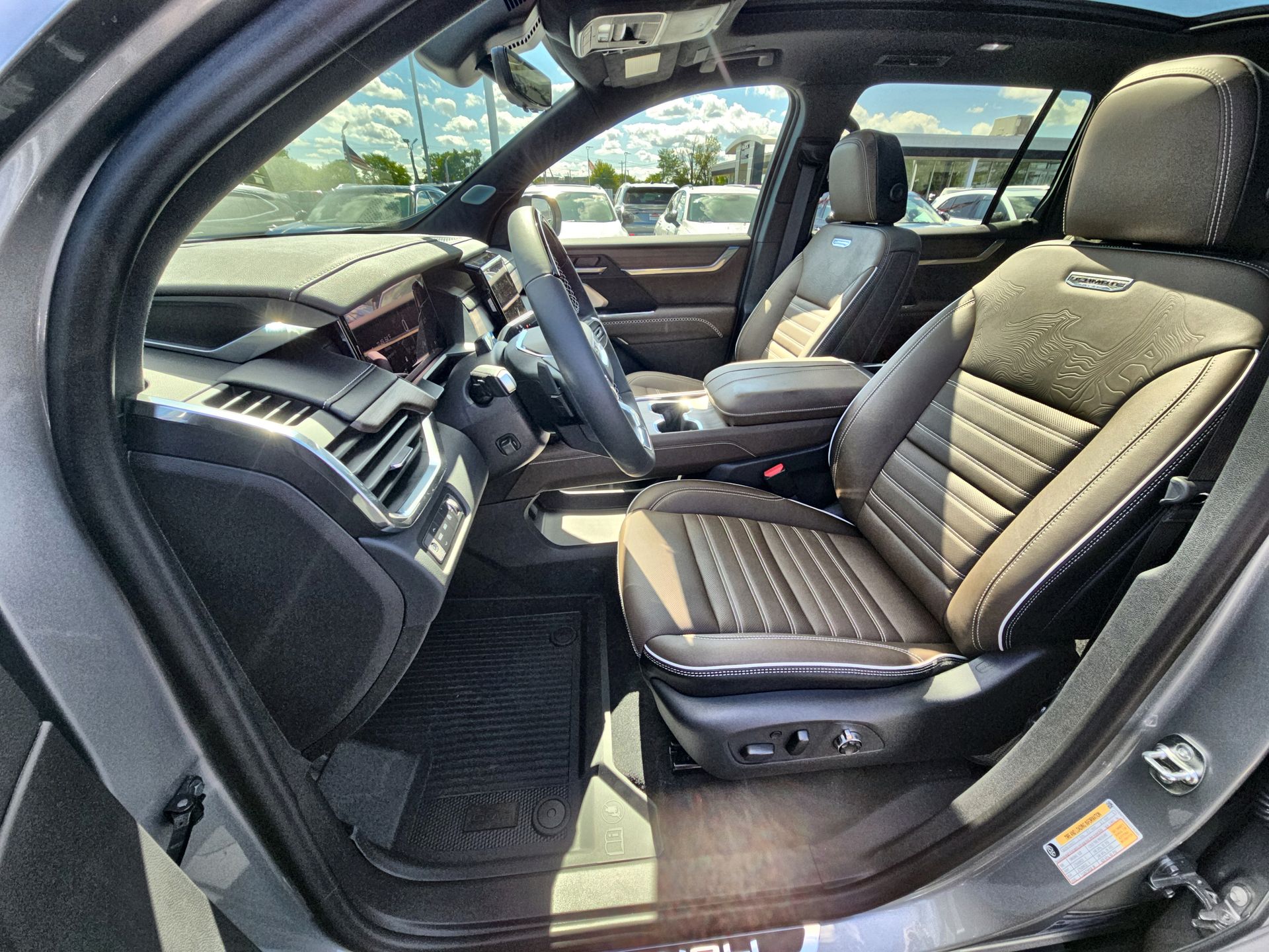 2027 GMC Acadia Denali Ultimate