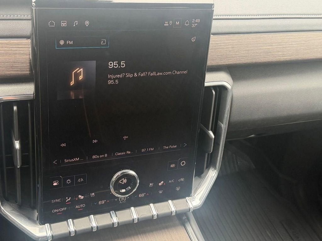 2025 GMC Acadia Denali