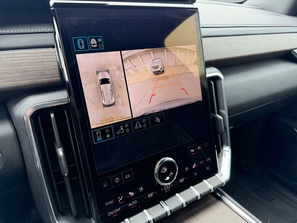 2025 GMC Acadia Denali