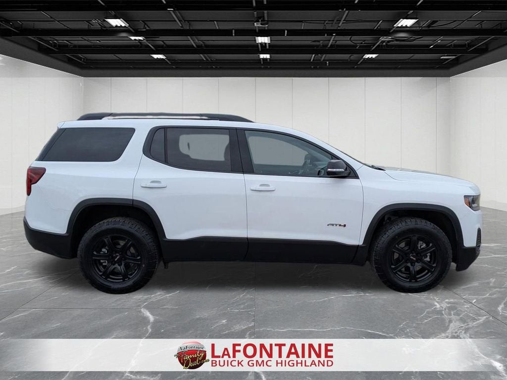 2023 GMC Acadia AT4