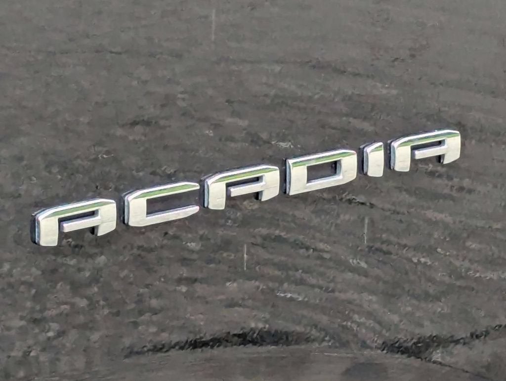 2023 GMC Acadia SLT