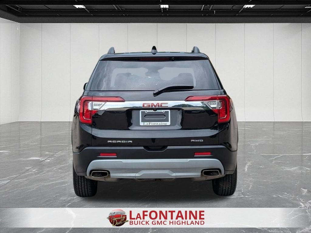 2023 GMC Acadia SLT