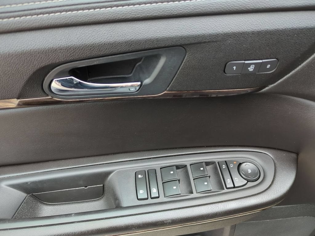 2016 GMC Acadia Denali