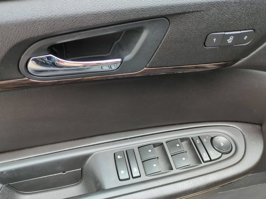 2016 GMC Acadia Denali