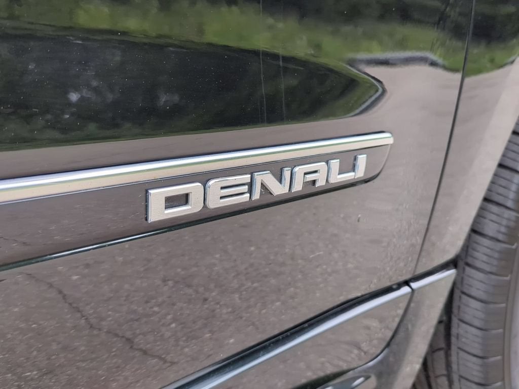 2016 GMC Acadia Denali
