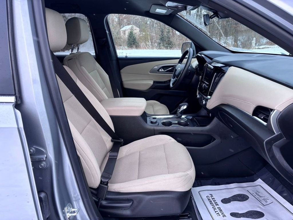 2023 Chevrolet Traverse LS