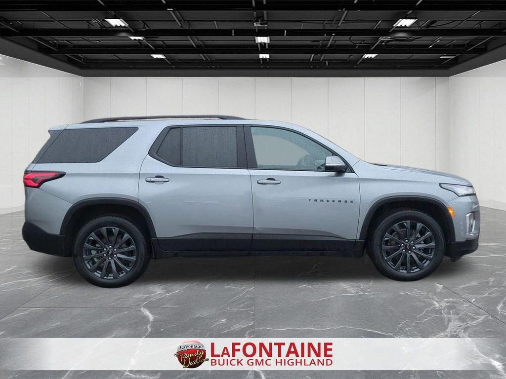 2023 Chevrolet Traverse RS