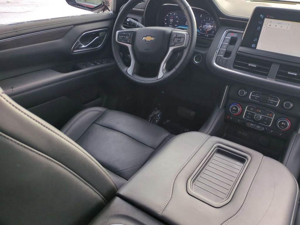 2024 Chevrolet Suburban LT