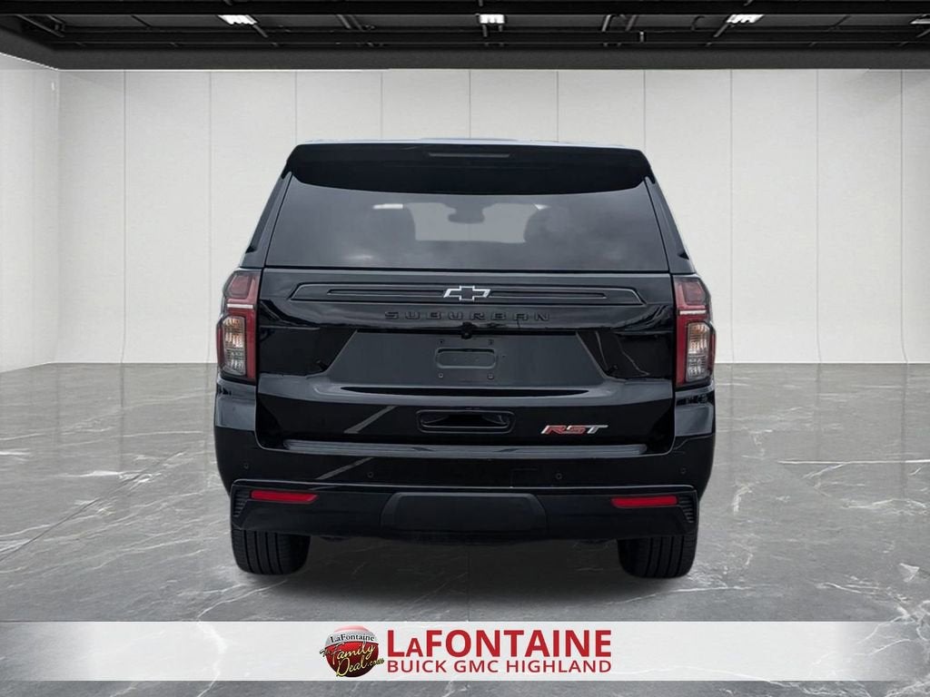 2023 Chevrolet Suburban RST