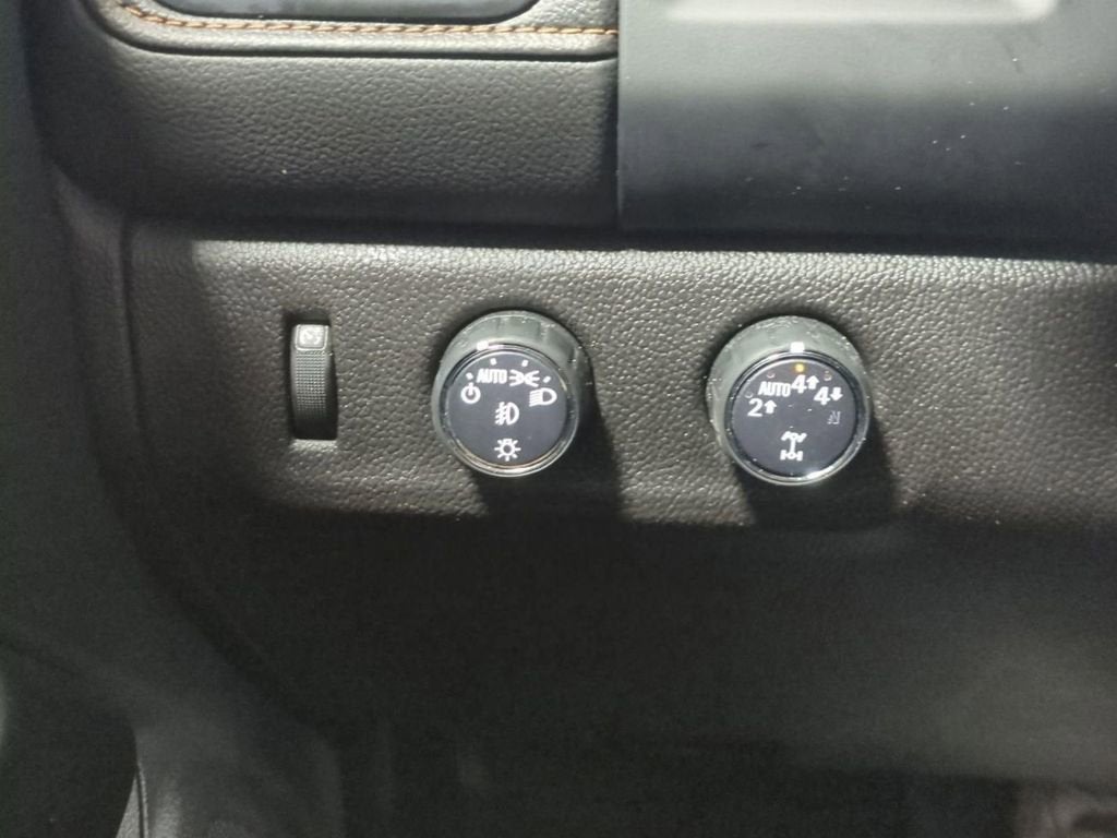 2022 GMC Canyon AT4 - Leather