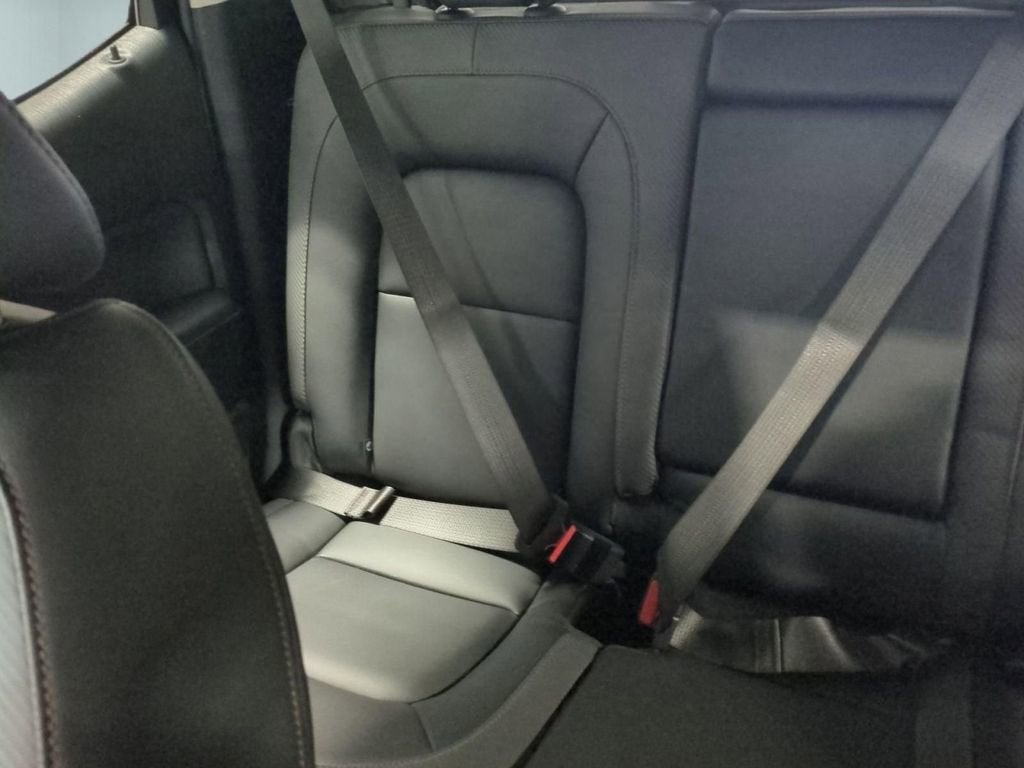 2022 GMC Canyon AT4 - Leather