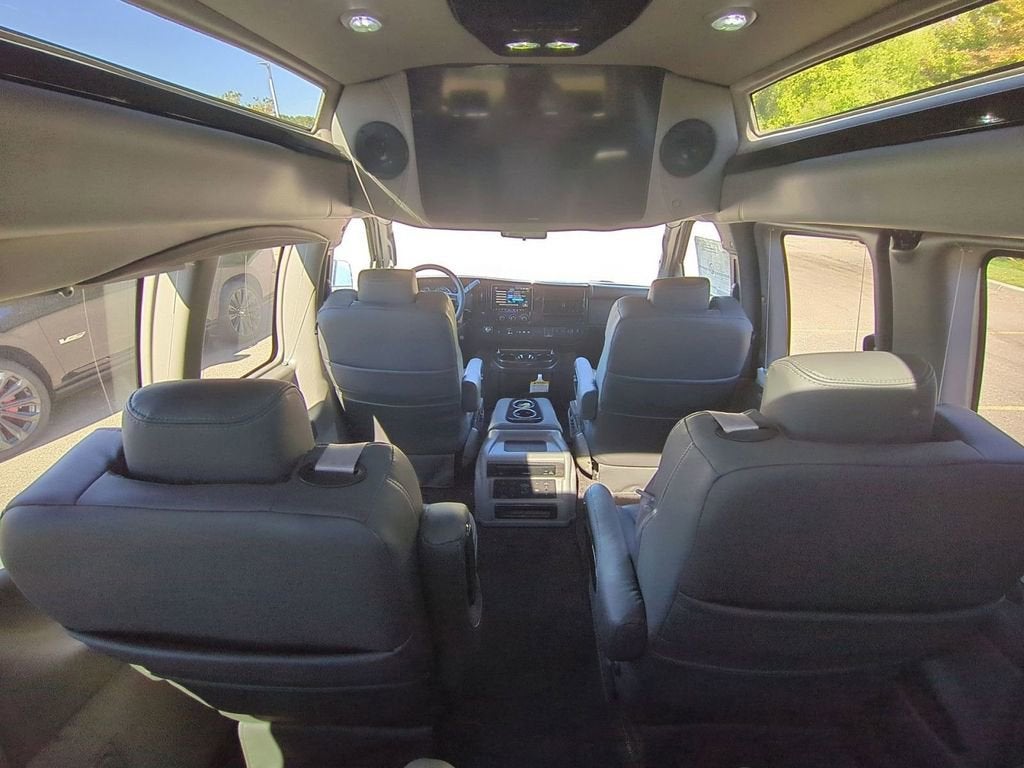 2025 GMC Savana Cargo 2500 Work Van