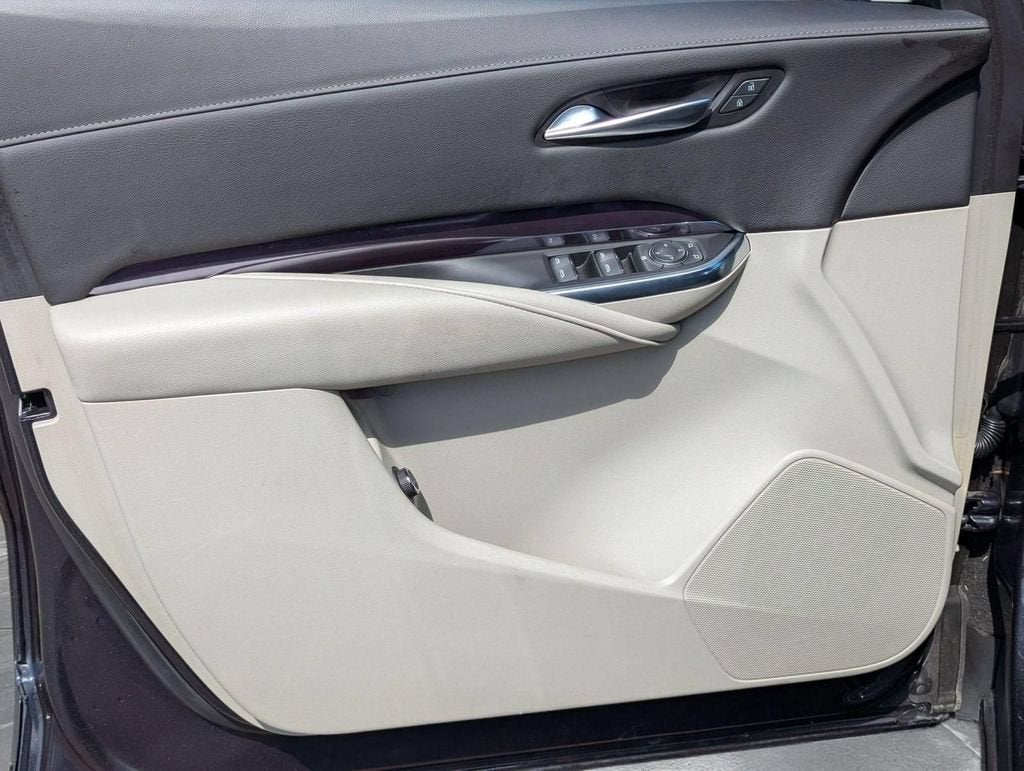 2023 Cadillac XT4 FWD Luxury