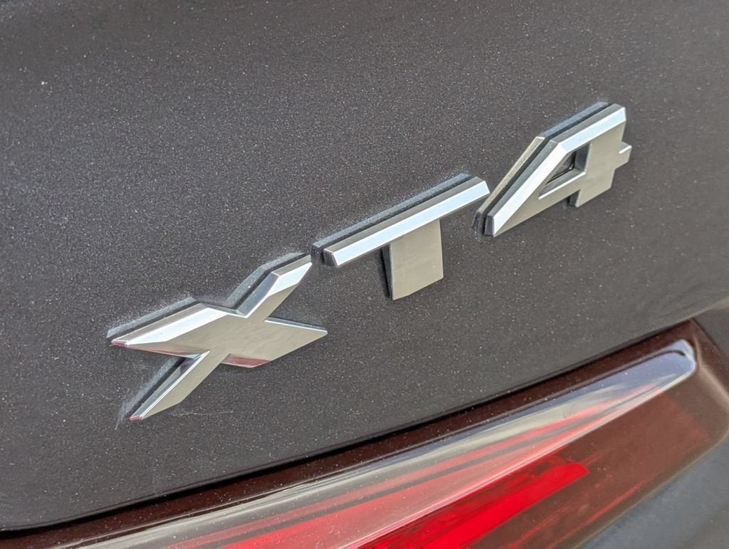 2023 Cadillac XT4 FWD Luxury