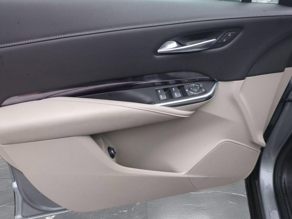 2023 Cadillac XT4 Luxury