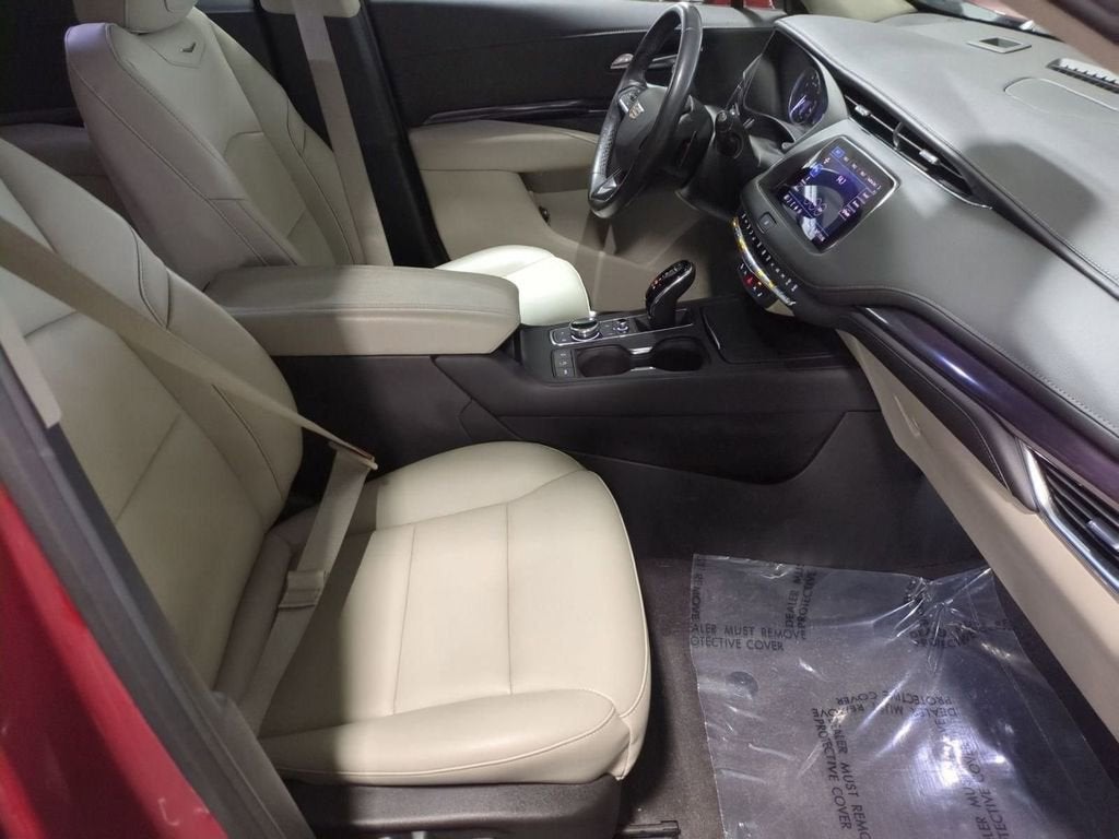 2023 Cadillac XT4 Luxury