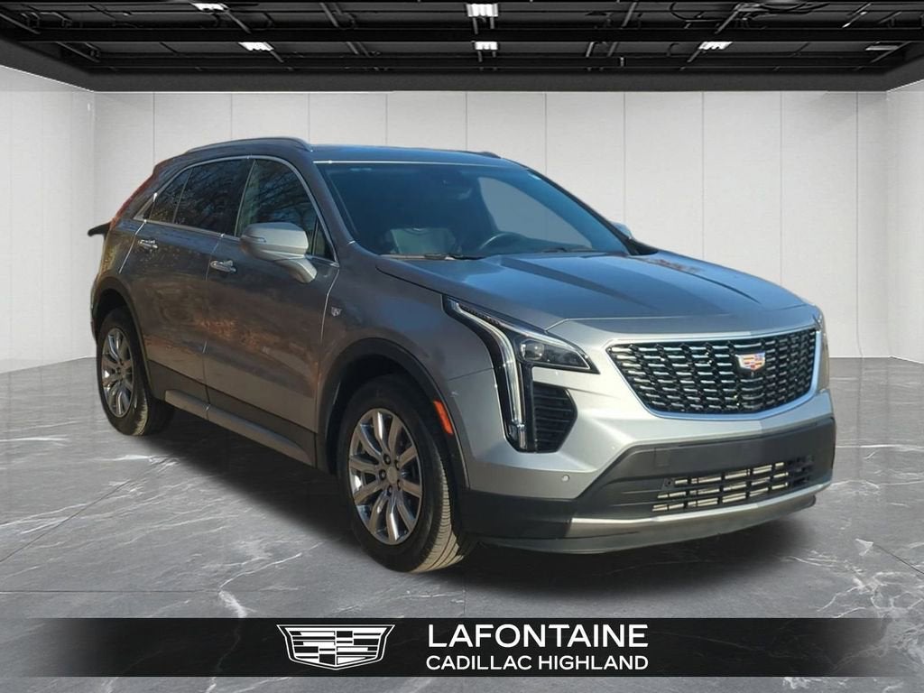 2023 Cadillac XT4 Premium Luxury