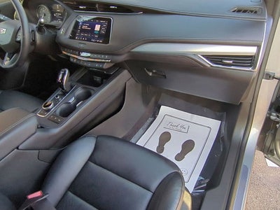 2023 Cadillac XT4 Premium Luxury