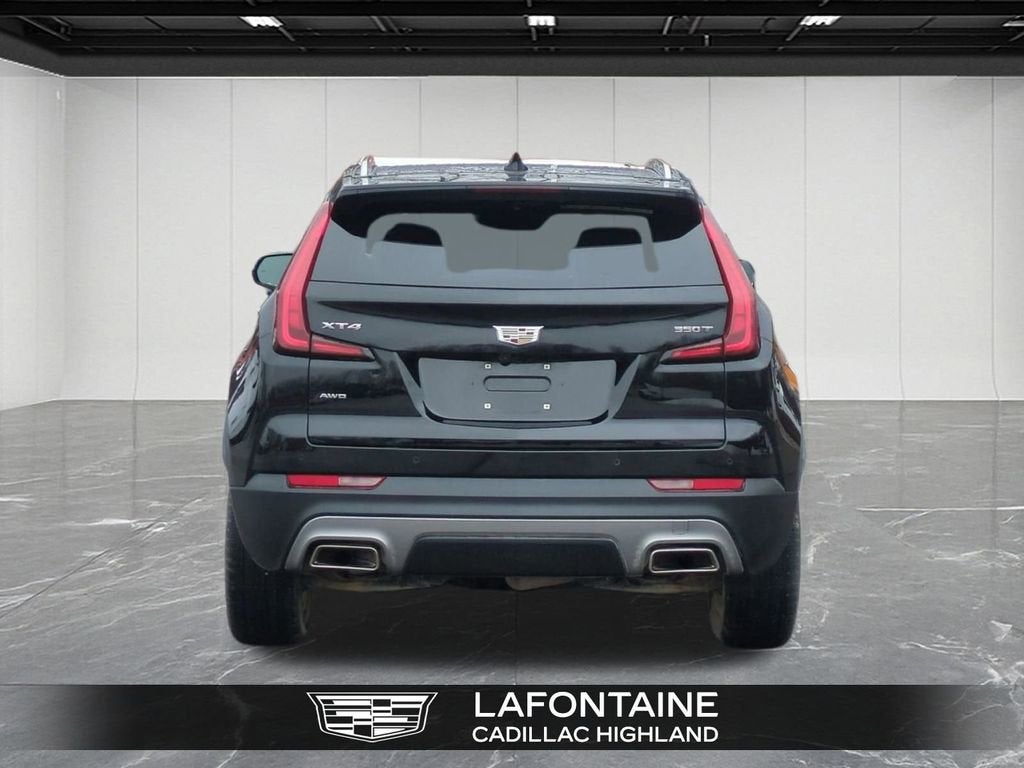 2023 Cadillac XT4 Premium Luxury