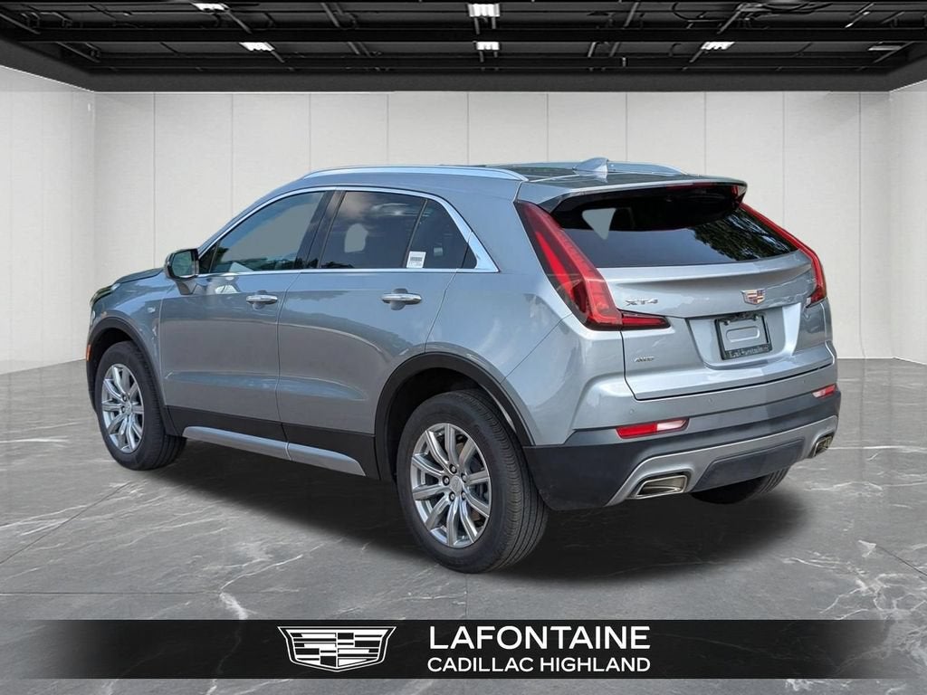 2023 Cadillac XT4 Premium Luxury