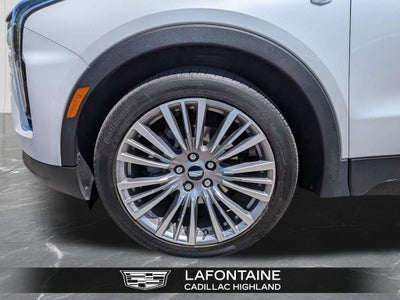 2024 Cadillac XT4 Premium Luxury