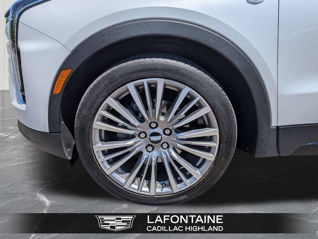 2024 Cadillac XT4 Premium Luxury