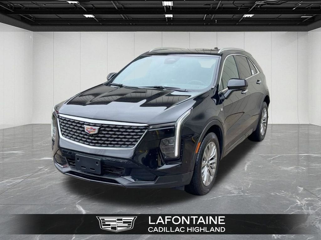 2025 Cadillac XT4 Premium Luxury