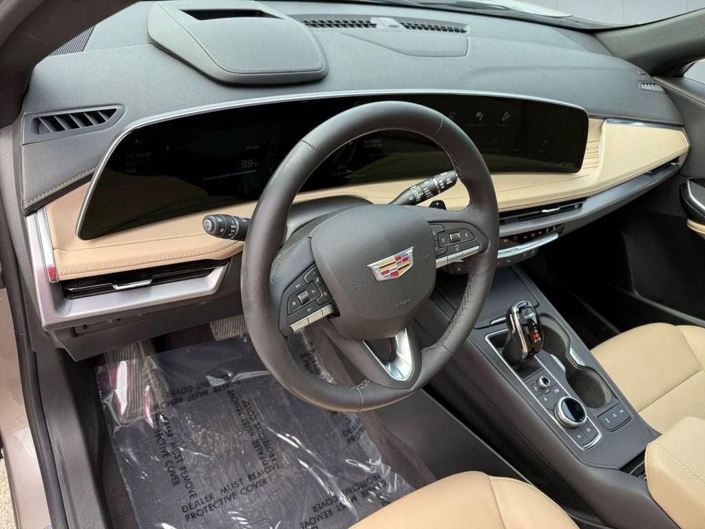 2024 Cadillac XT4 Premium Luxury