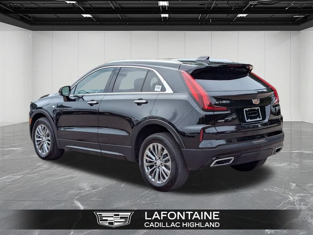 2024 Cadillac XT4 Premium Luxury