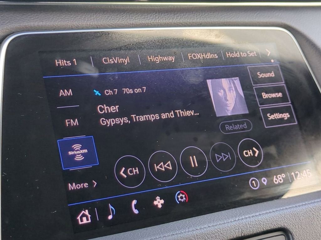 2022 Cadillac XT4 Premium Luxury