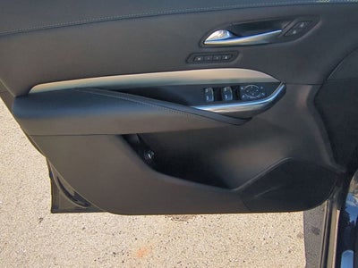 2022 Cadillac XT4 Premium Luxury