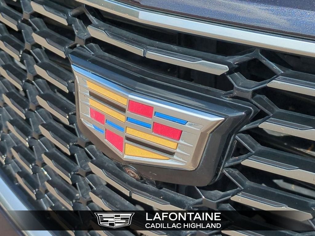 2022 Cadillac XT4 Premium Luxury