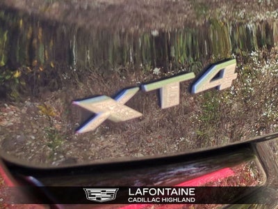 2022 Cadillac XT4 Premium Luxury