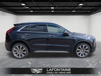 2022 Cadillac XT4 Premium Luxury