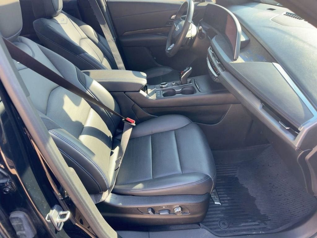 2024 Cadillac XT4 Sport