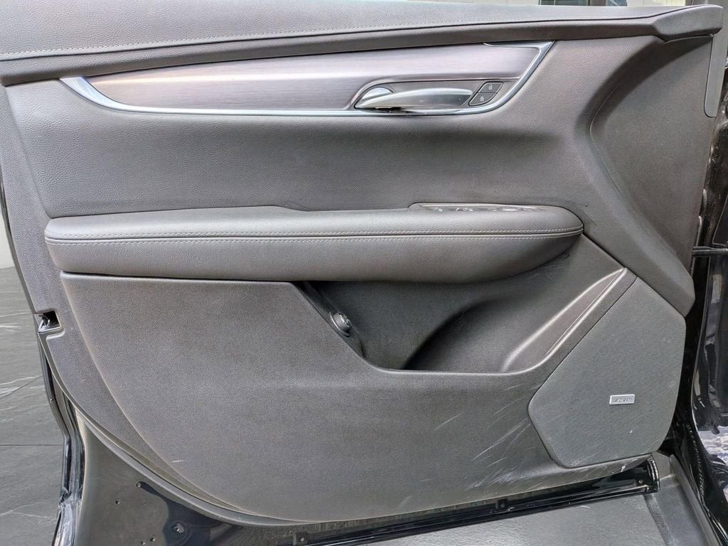 2023 Cadillac XT5 Luxury