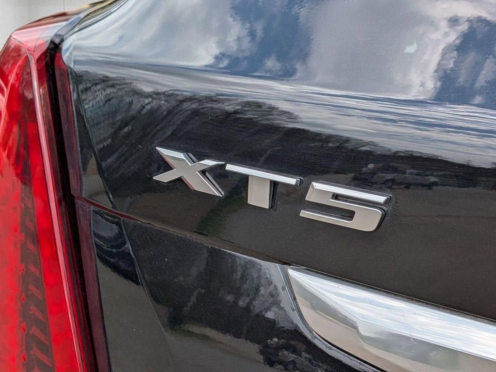 2023 Cadillac XT5 Luxury